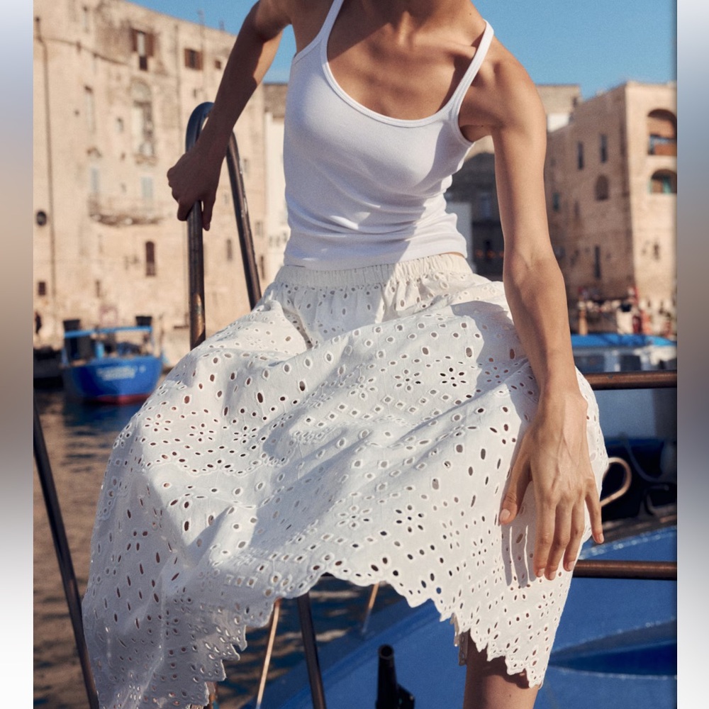 Eccentrica Broderie Anglaise skirt